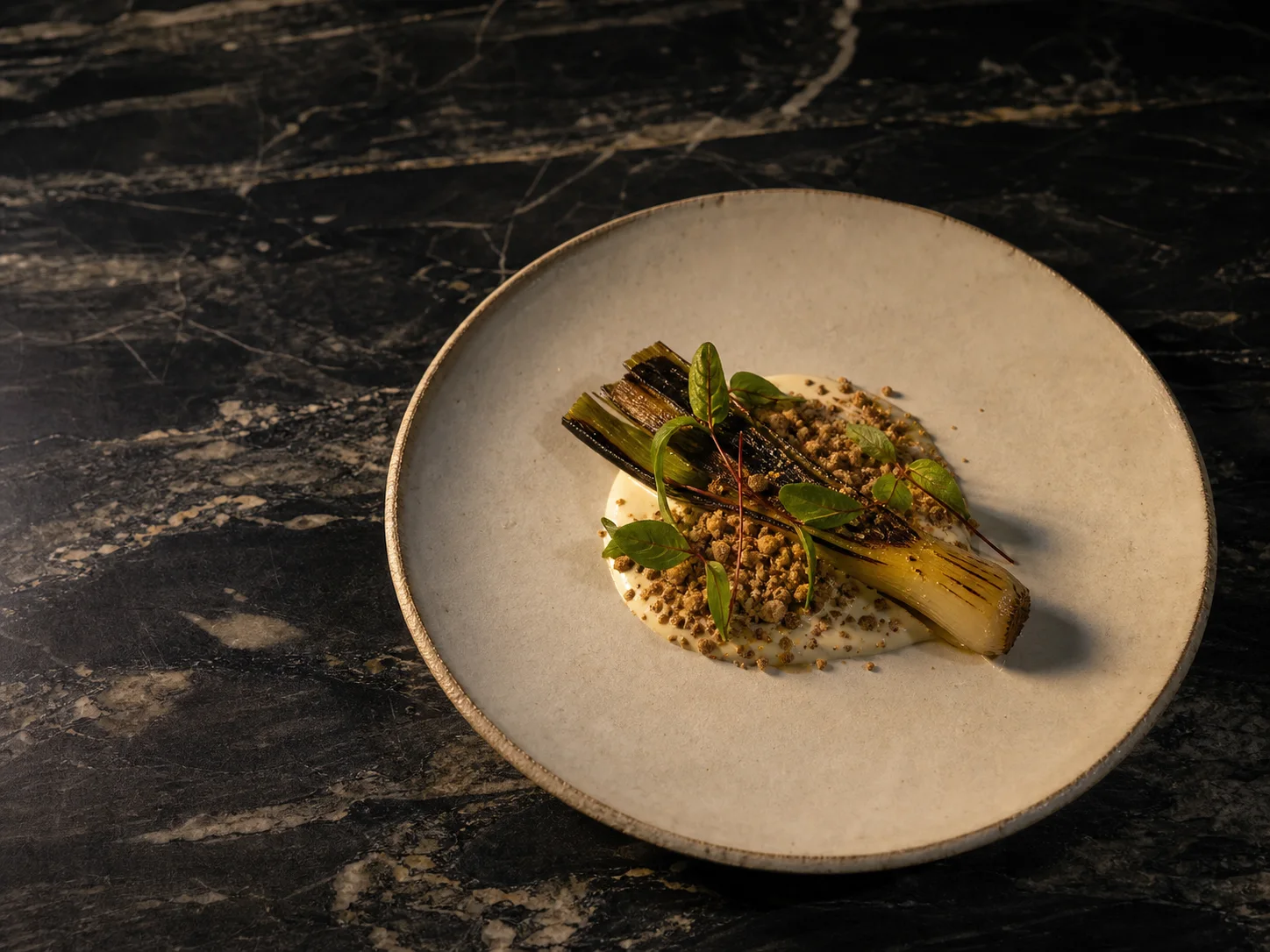 Coal-roasted leek